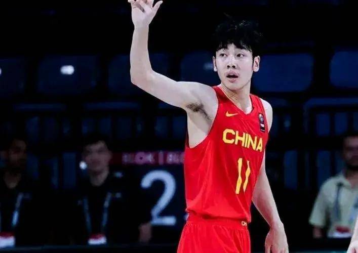 U18国青男篮30分大败于格鲁吉亚，中国篮球需要退而结网