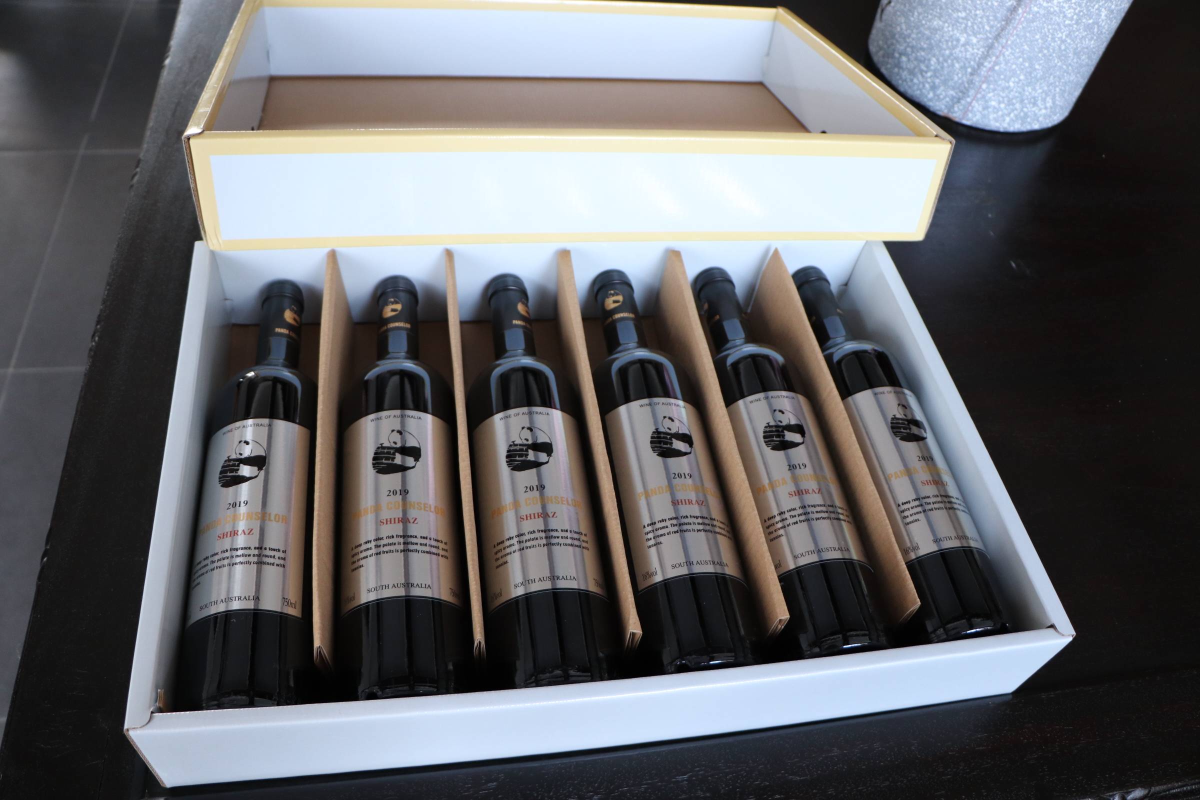 巡酒网澳洲精品：熊猫参赞珍藏西拉干红