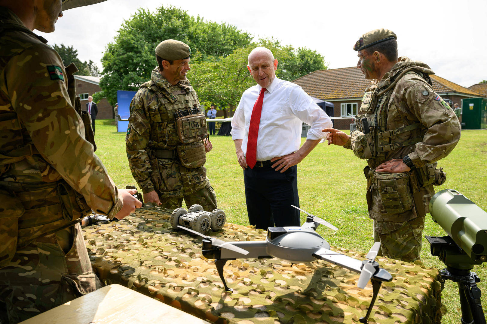 英国防大臣：如俄罗斯采取行动，英国准备好在2025年作为北约成员国与其开战