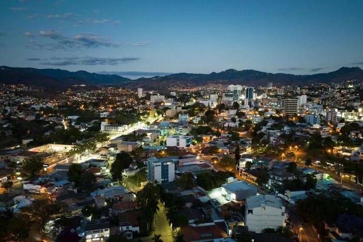 不许与中方合作,美公开宣布制裁,沉默4天后,中方强势回应