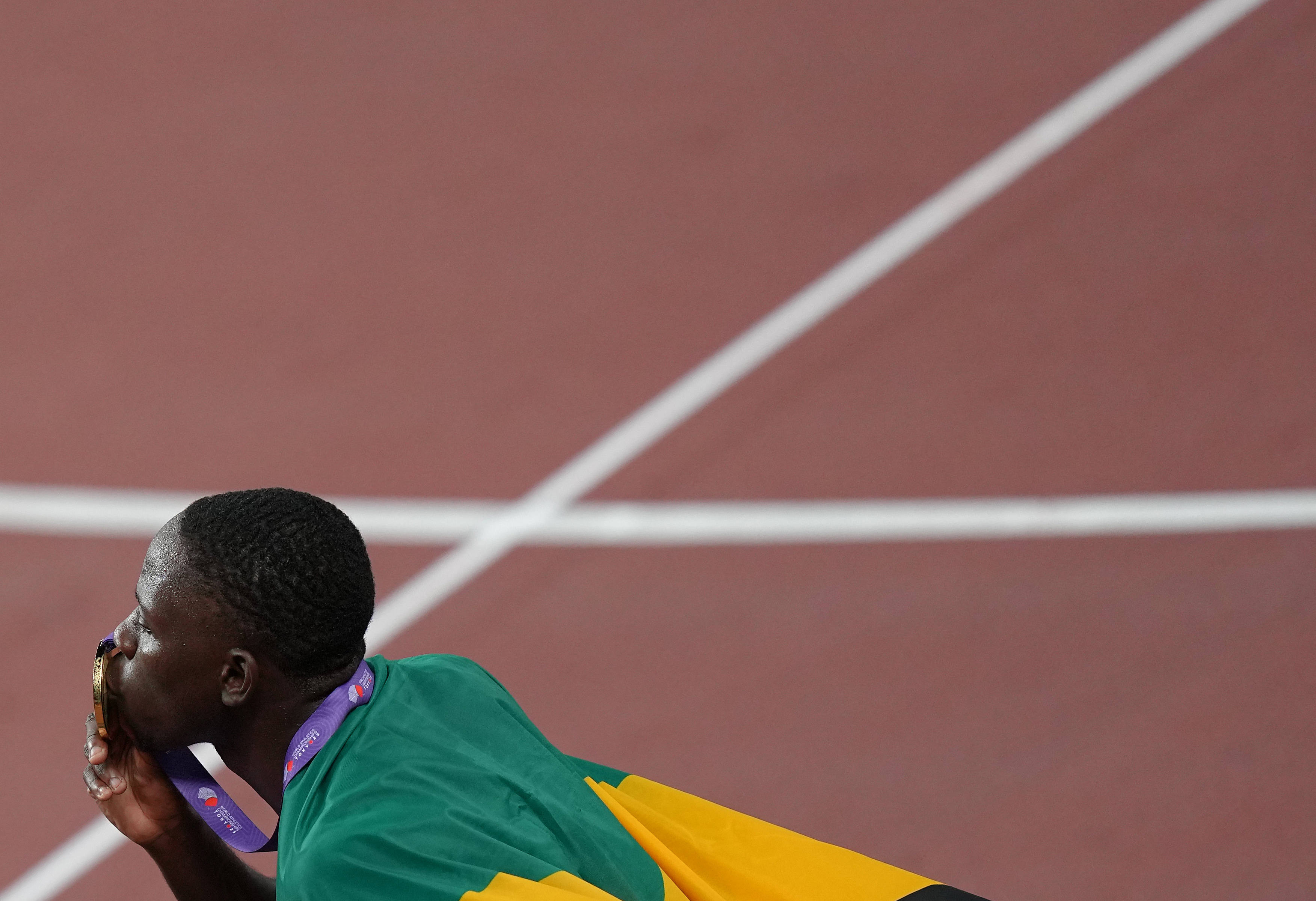 田径世锦赛丨牙买加选手塞维尔男子100米夺冠