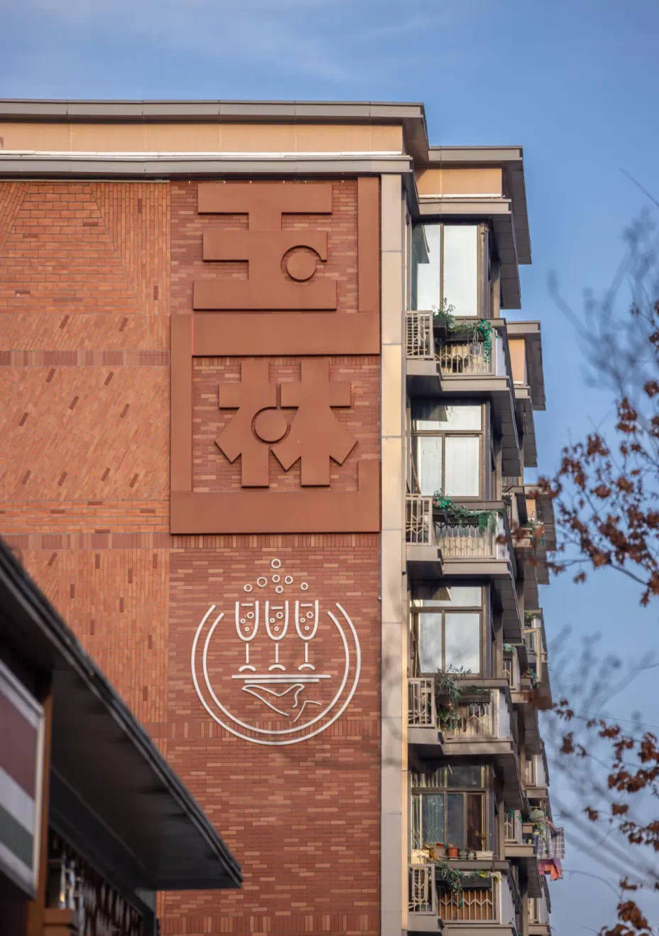 “超级黄金周”收官:“我到成都不是来旅游,而是短暂地生活”