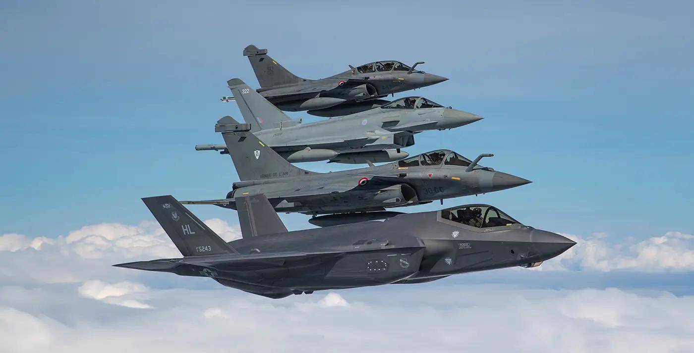 美军天塌了，美智库承认：还没碰上中国，美式军备神话被提前打破